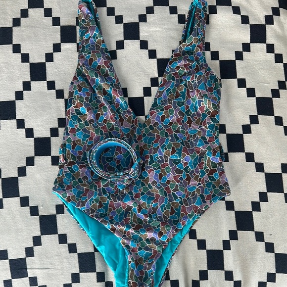 NOR - Picture 4 of 5